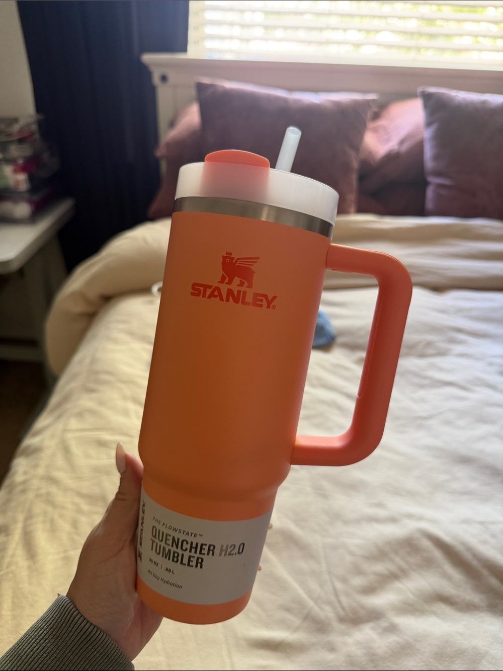 Stanley Quencher H2.0 Tumbler - Coral Orange with White Lid